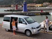 Фото Volkswagen Multivan 2.0 TDI MT №17