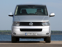 Фото Volkswagen Multivan 2.0 TSI MT №1