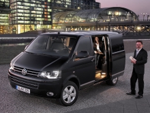 Фото Volkswagen Multivan 2.0 TDI MT 4Motion №20