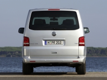 Фото Volkswagen Multivan 2.0 TSI MT №5